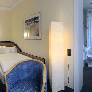 Classic Single Room